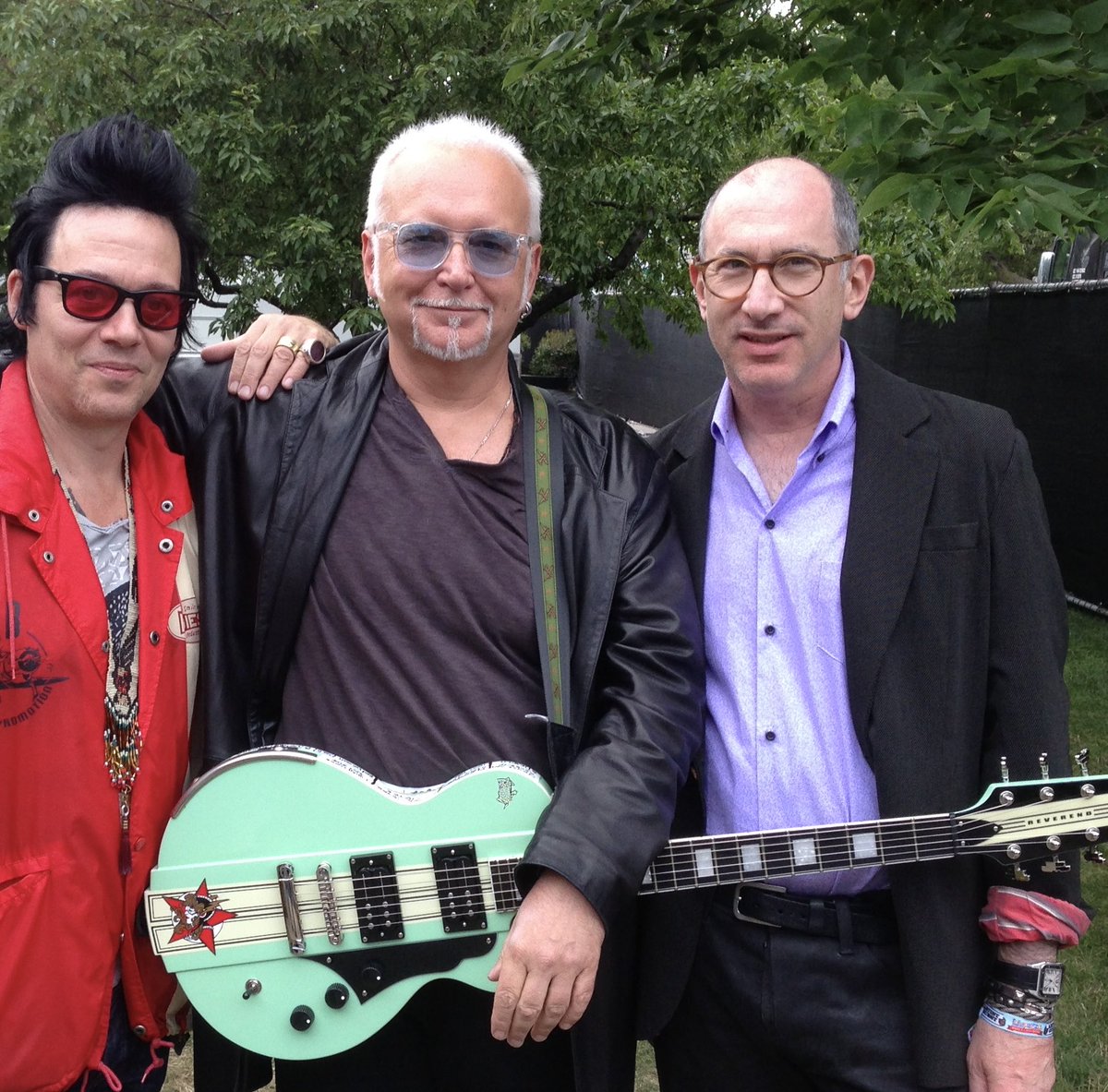 JBMatthews's tweet photo. Happy birthday Reeves! @reevesgabrels! 
#TheCure #Bowie #TinMachine
 (photo credit @sevwk) https://t.co/Ie0J8ii6Sy