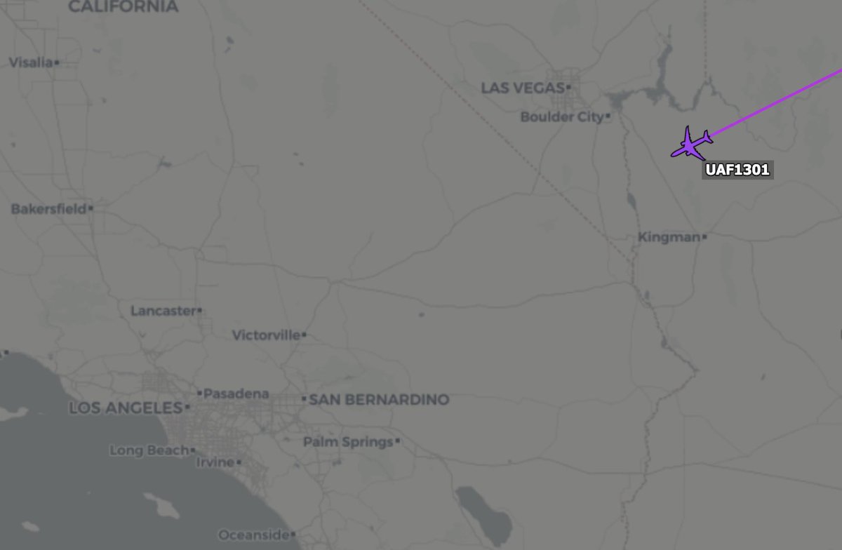 TheSnoopySnoop's tweet photo. #UAF1301 update 👇

Passing Las Vegas &amp; starting to descend https://t.co/7eUjeuGhFX
