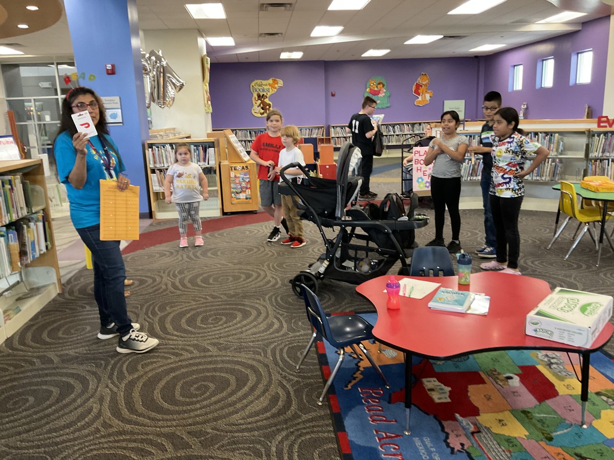 TabathaRobb1's tweet photo. Prize time at #ReadforMe2022!
@DISD_Libraries @DallasReads @dallaslibrary https://t.co/KIlh6eZk4J