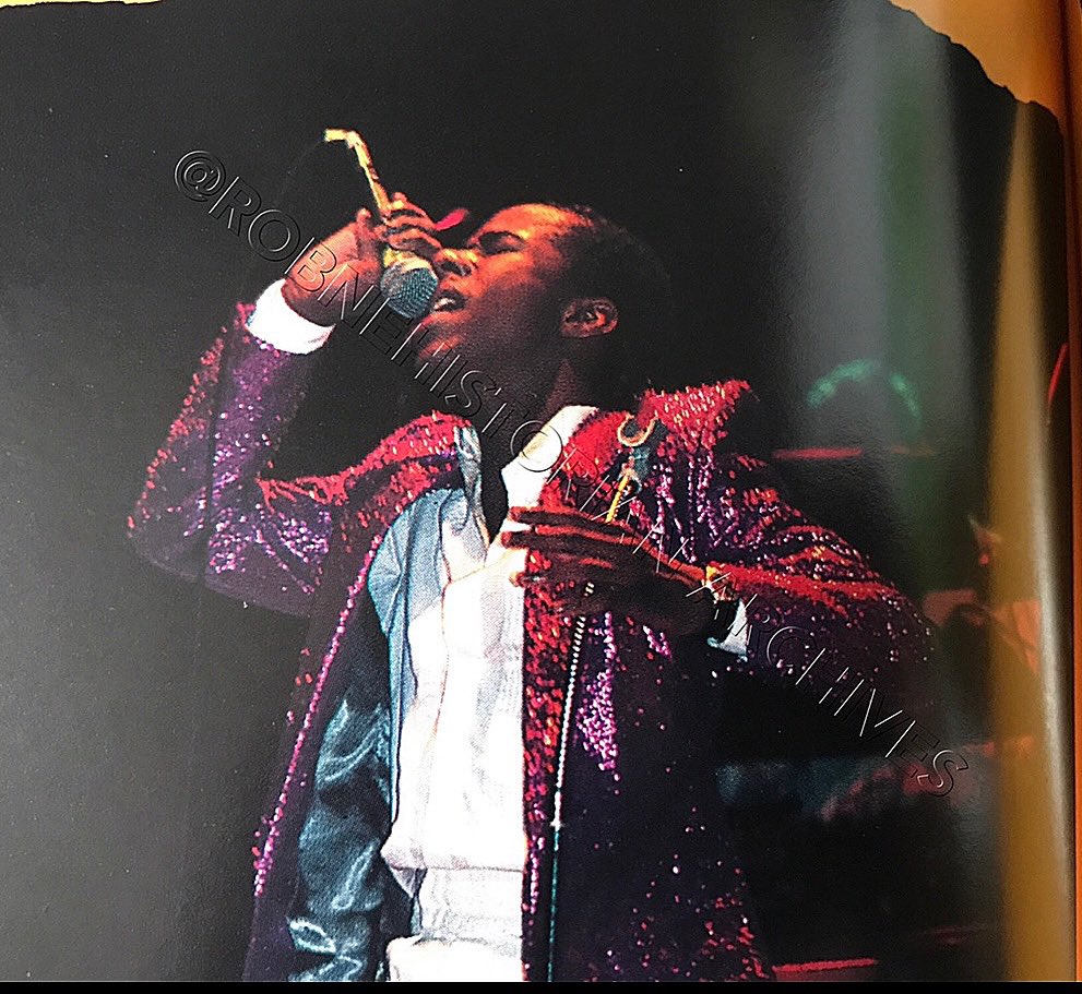 ROBNEHISTORIAN's tweet photo. #BobbyBrown #NewEdition #BobbyBrownBio #BobbyBrownBiography #EverLittleStep @AETV @AENetworks #FlashB #Archives #RickJames #GrandMasterFlash https://t.co/9fCknEos3z