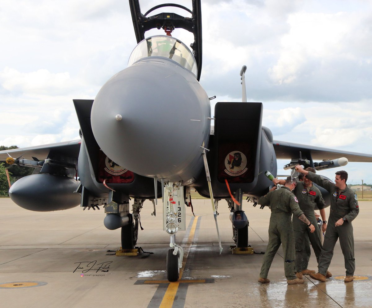 F15EagleJet's tweet photo. Fini flight 25th May 22. #Military #militaryjet #militarypilot #panthers #494th #lakenheath #bleedred #f15strikeeagle #fighterjet #fighterpilot #finiflight #owntheskies #AvGeek #bleedred #readyaf #WeAreLiberty https://t.co/8lnFvj96lr