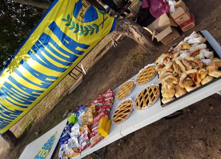 mp_xeneize's tweet photo. Tarde de merienda popular 🥳🧋🍪🍰Merienda, juegos y copas para los vecinos de Tierras Altas. 💙💛
📍Plaza La Estrellita .Tierras Altas. Malv.Arg.

#VamosBoca #MovimientoPopularXeneize🇺🇦 https://t.co/lUb2XTWUzb