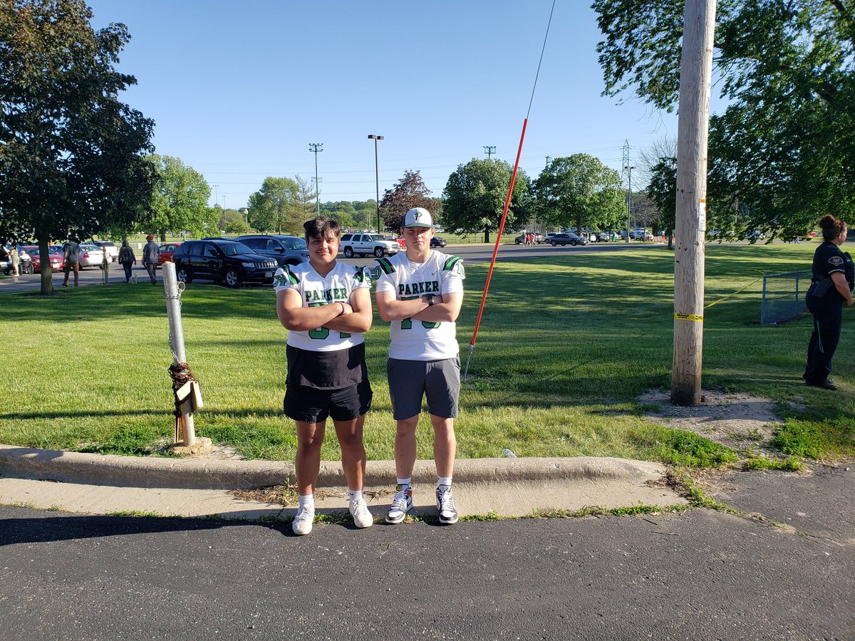 CoachKregerWTST's tweet photo. Always appreciate our guys that go above and beyond to help our school and see our graduates off!

@ccabrera54 @CarsonPurdy @SpenskeKade @keegan_erickson @skrzyp25, T.Lambert, T.Kelley, G.Flynn, E.Lloyd, @paullkim11 @NOU_NOU123 @Janesville_33, G.Novak, @sethkasten88 

#Leadership https://t.co/ic1PS5YEhR