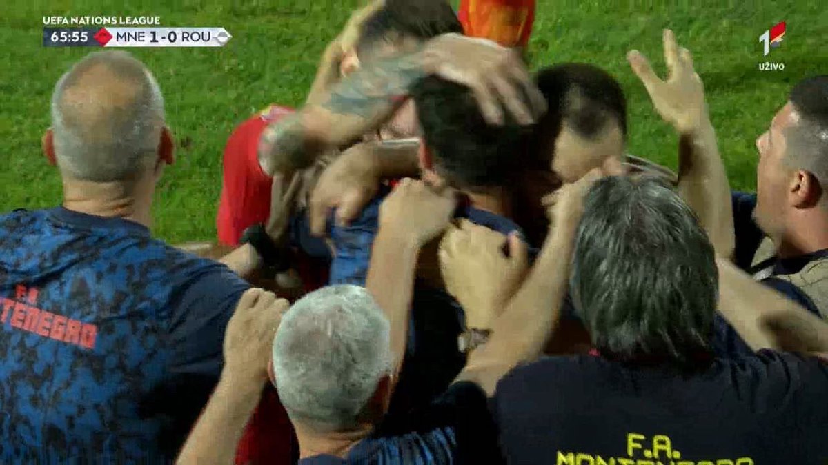 cgsportme's tweet photo. Mugigoooool!! Stefan Mugoša
1:0 #mnerou #nationsleague #crnagora #montenegro #romania https://t.co/mDAhKv3fLK