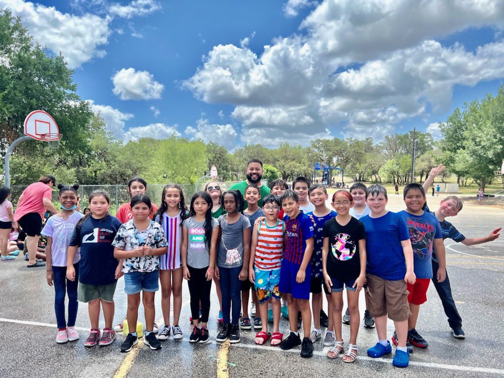 PrincipalBueno's tweet photo. I couldn’t be more proud of my @NISDOtt staff for the hard work they put into this year.🤗 We had so many trials & obstacles to overcome post pandemic, but we didn’t give up.💪🏼 In the end,our Trailblazers are shining BRIGHT!💫We’re ready for you 22-23!😎☀️ #RootedAtOtt #GLOWatOtt https://t.co/iFjHVq4wWG