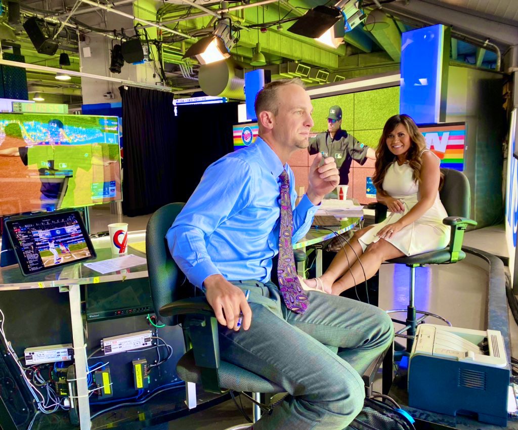 Chillin' with @YYZBackstop Caleb Joseph while watching the action from the set of #BlueJays Central at Roger Centre. #BlueJays up 6-2 B3 #NextLevel #TDFanCam #Sportsnet