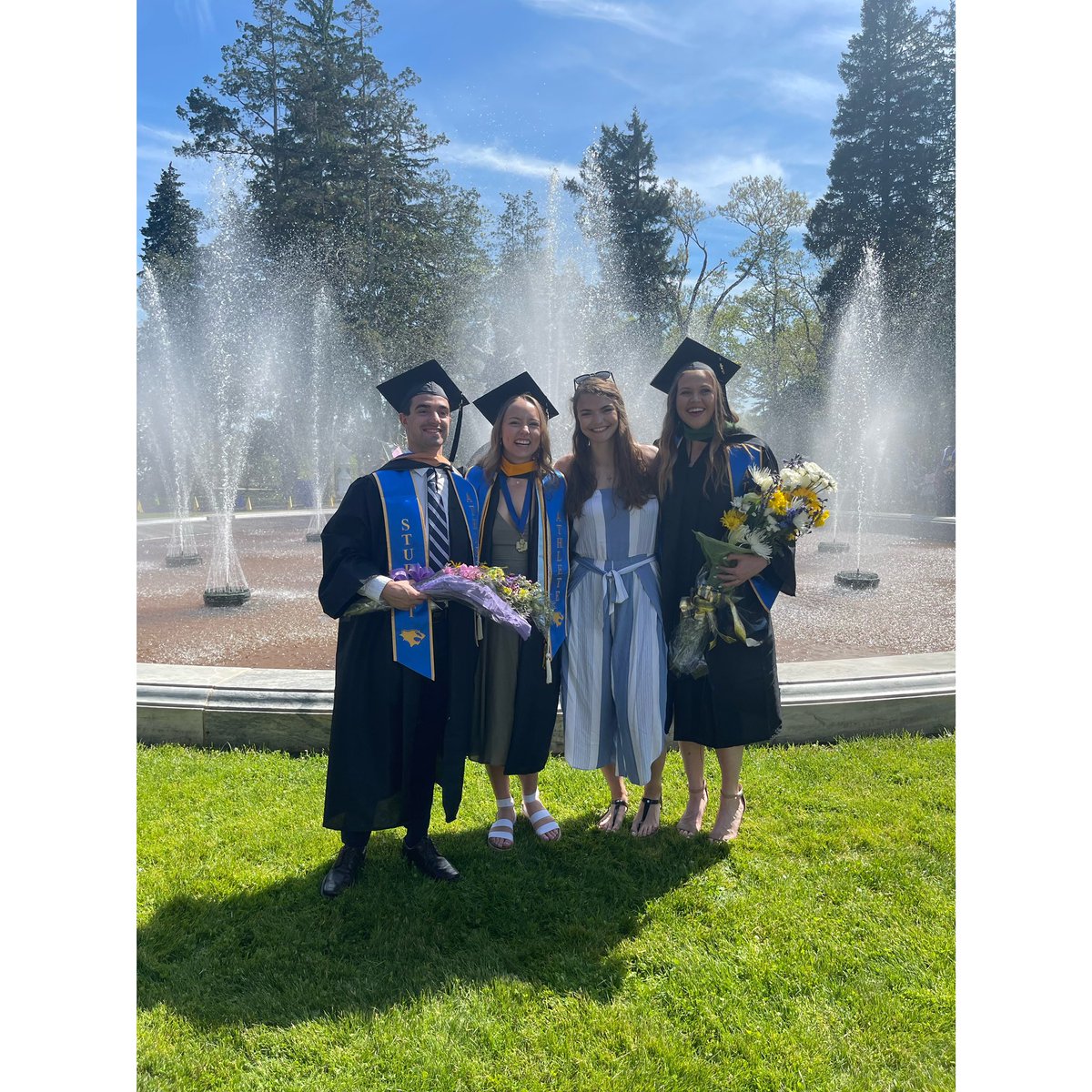 faithbennett810's tweet photo. Still not done! 👩🏼‍🎓 #Classof2022 https://t.co/WifO7fbSC1