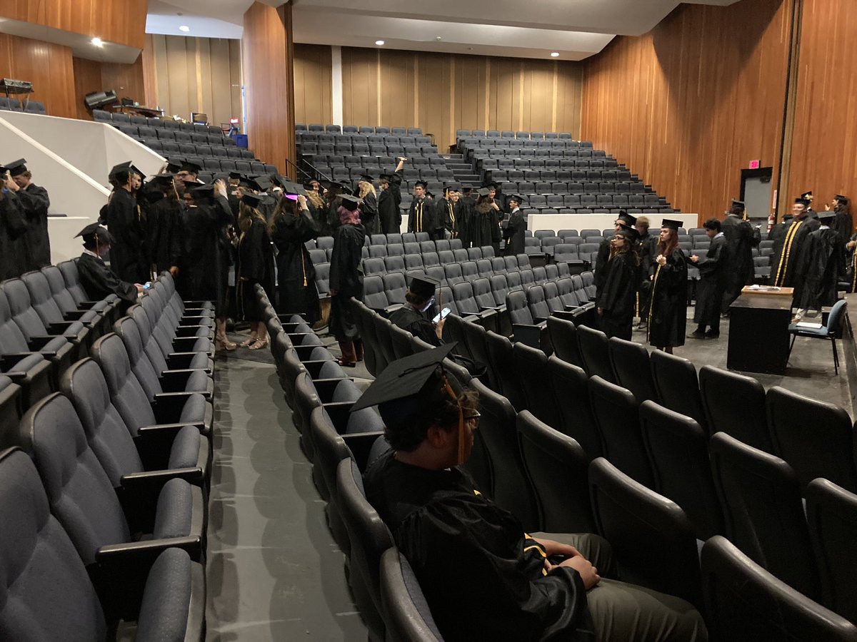 NausetAcadHS's tweet photo. Getting ready for graduation. Such a happy day. https://t.co/yQ6KeRlJFa