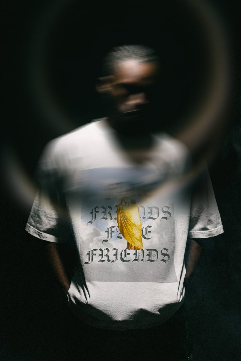 unaestheticla's tweet photo. {Fake Friend} T’s at https://t.co/Pkf7BRWVFx https://t.co/SdsVGbEfna