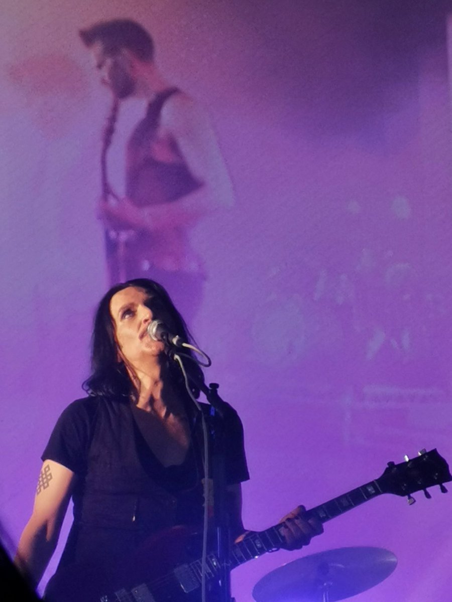 glmpire's tweet photo. I feel normal about these photos I took #placebo https://t.co/v1XFbf1omN