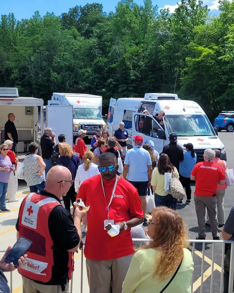 NanFranceschi's tweet photo. Great Saturday with the TEAM! #DATSummit #NJredcross #NJstrong #teamengagement #disasterresponders https://t.co/tMeOgFN6jb