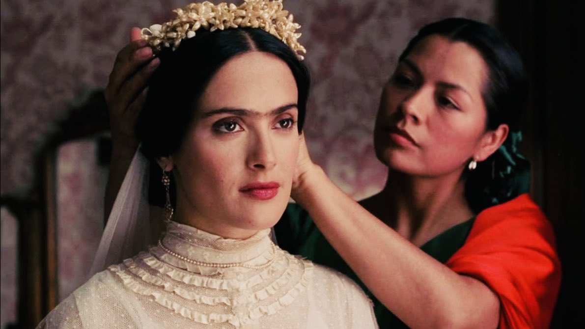 VaderJaws's tweet photo. 🎞#Bales2022FilmChallenge🎞
🍿#SalmaHayekEdition🍿
🌸
🗓2️⃣4️⃣ Someone Wears a Tiara 👑
🌸
📝🏅#0DegreesOfBales🏅
🎥🎬 #FoolsRushIn (1997)
🎥🎬 #Frida (2002)
🎥🎬 #TaleOfTales (2015)
🎥🎬 #Eternals (2021)
👩🏽 Love is a gift… not an obligation. https://t.co/GabAdnlws8
