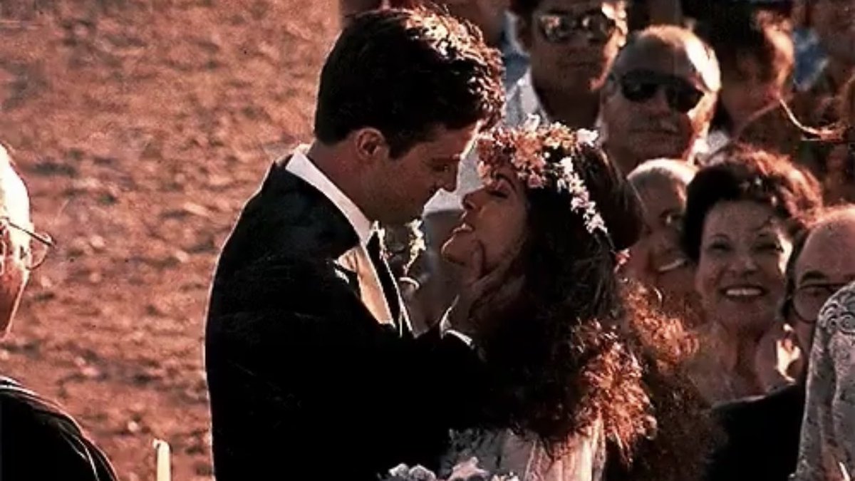 VaderJaws's tweet photo. 🎞#Bales2022FilmChallenge🎞
🍿#SalmaHayekEdition🍿
🌸
🗓2️⃣4️⃣ Someone Wears a Tiara 👑
🌸
📝🏅#0DegreesOfBales🏅
🎥🎬 #FoolsRushIn (1997)
🎥🎬 #Frida (2002)
🎥🎬 #TaleOfTales (2015)
🎥🎬 #Eternals (2021)
👩🏽 Love is a gift… not an obligation. https://t.co/GabAdnlws8
