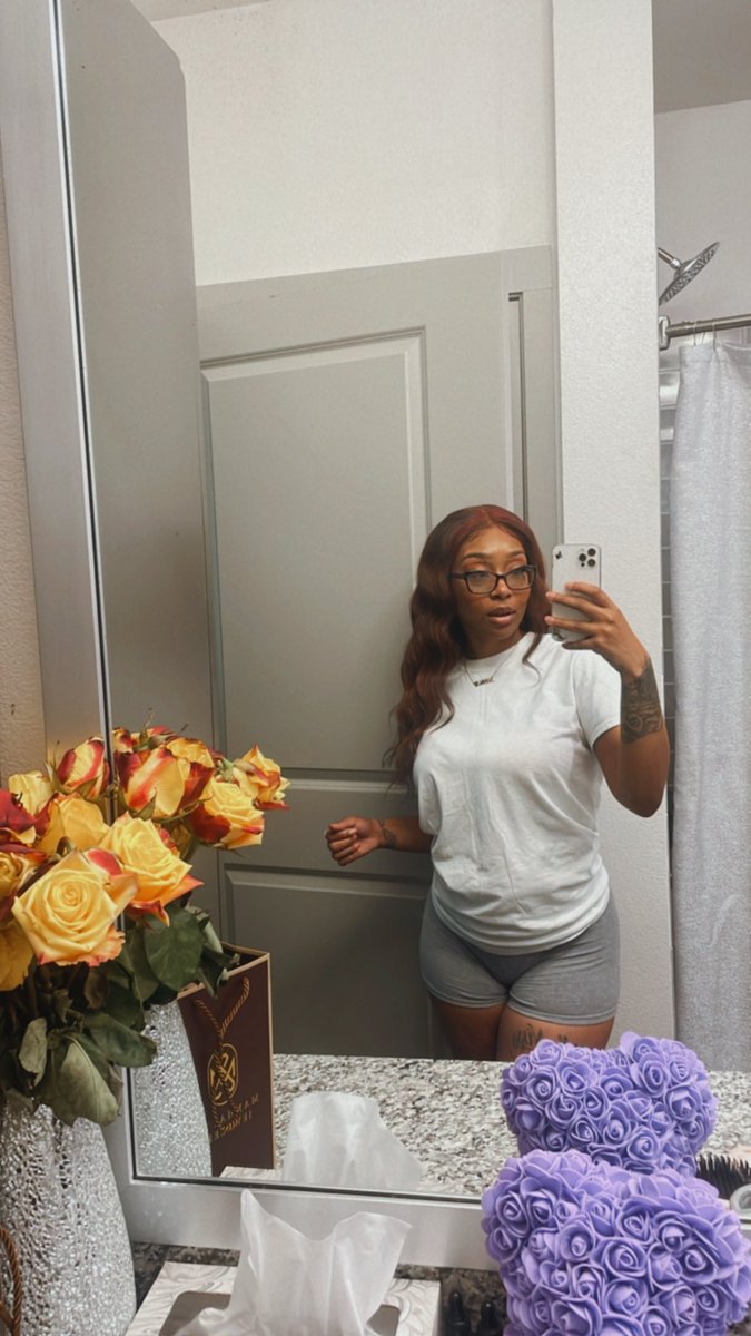 I’m supposed to be going out tonight but ima just stay inside 🤓😴