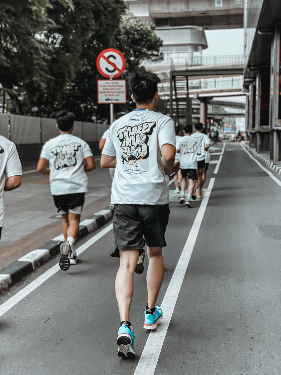 Mowning run happiness 

#TurnOnTheBestYou #GalaxyWatch4 with 7 speed coffee