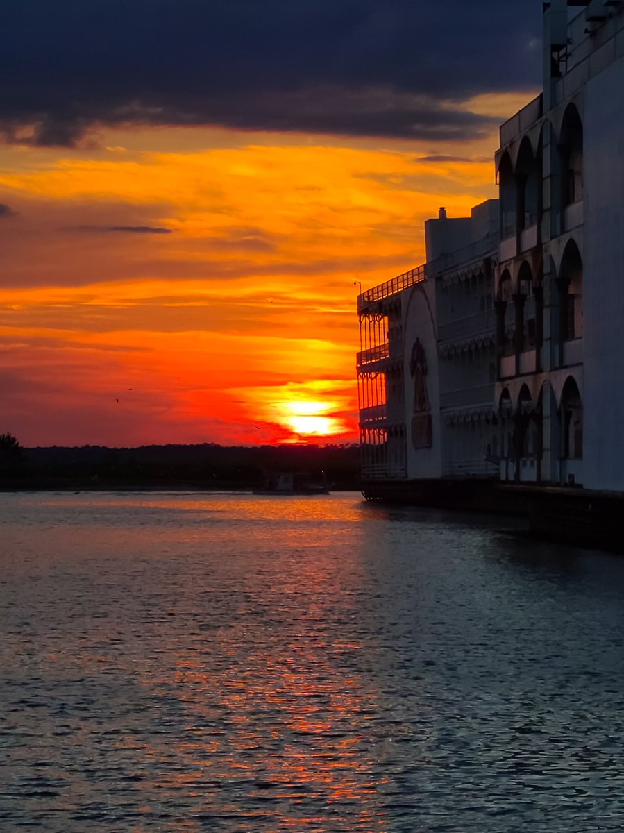 Just a little sunset action at the Docks...

#sunset #saturdayvibes #coden #bayoulabatre #whynotlivehere 
<a href="/Rose_Ann_Haven/">WKRG Rose Ann Haven</a> @CassieFambro @TaylorSarallo @Kelly_WPMI <a href="/WKRGEd/">Ed Bloodsworth, CBM</a> <a href="/morganabigail/">Morgan Barry</a> <a href="/NWSMobile/">NWS Mobile</a> <a href="/LeniseLigon/">Lenise Ligon</a>