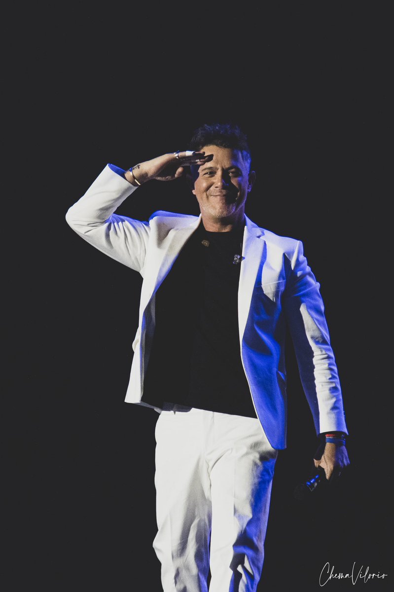ChemaVilorio's tweet photo. @AlejandroSanz en Madrid @Metropolitano #SANZenVivo https://t.co/7sMmezediV