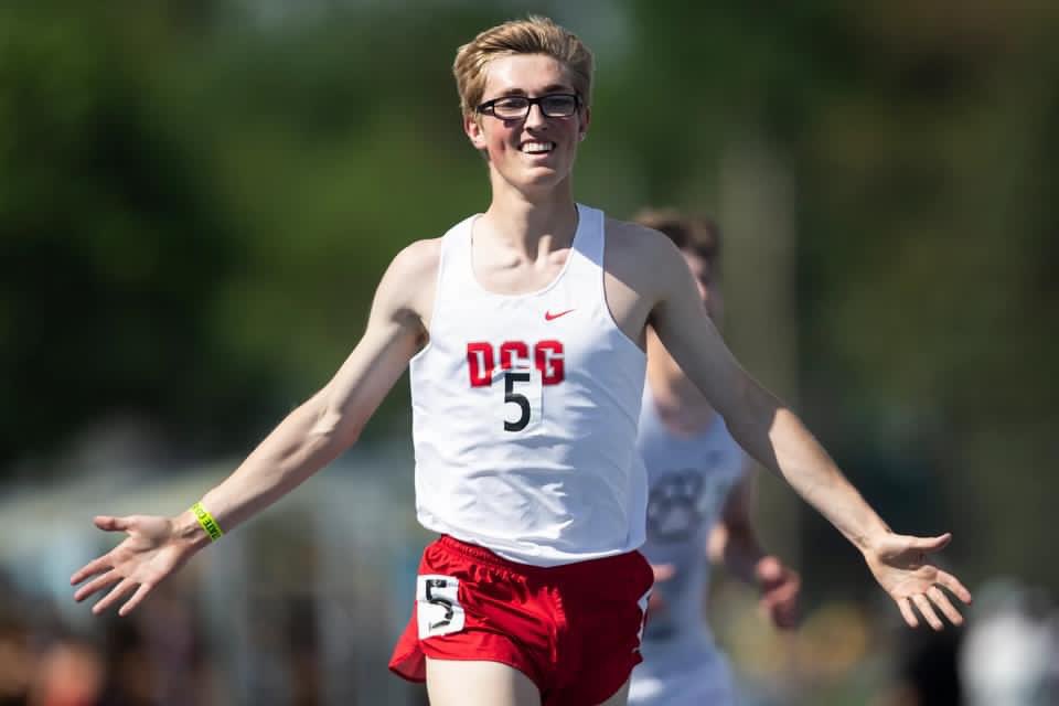 Aidan Ramsey ran 4:10.88 in the Mens Elite Mile tonight at the Belmont Mile in Davenport! 

9️⃣th best ALL TIME in Iowa high school history!
