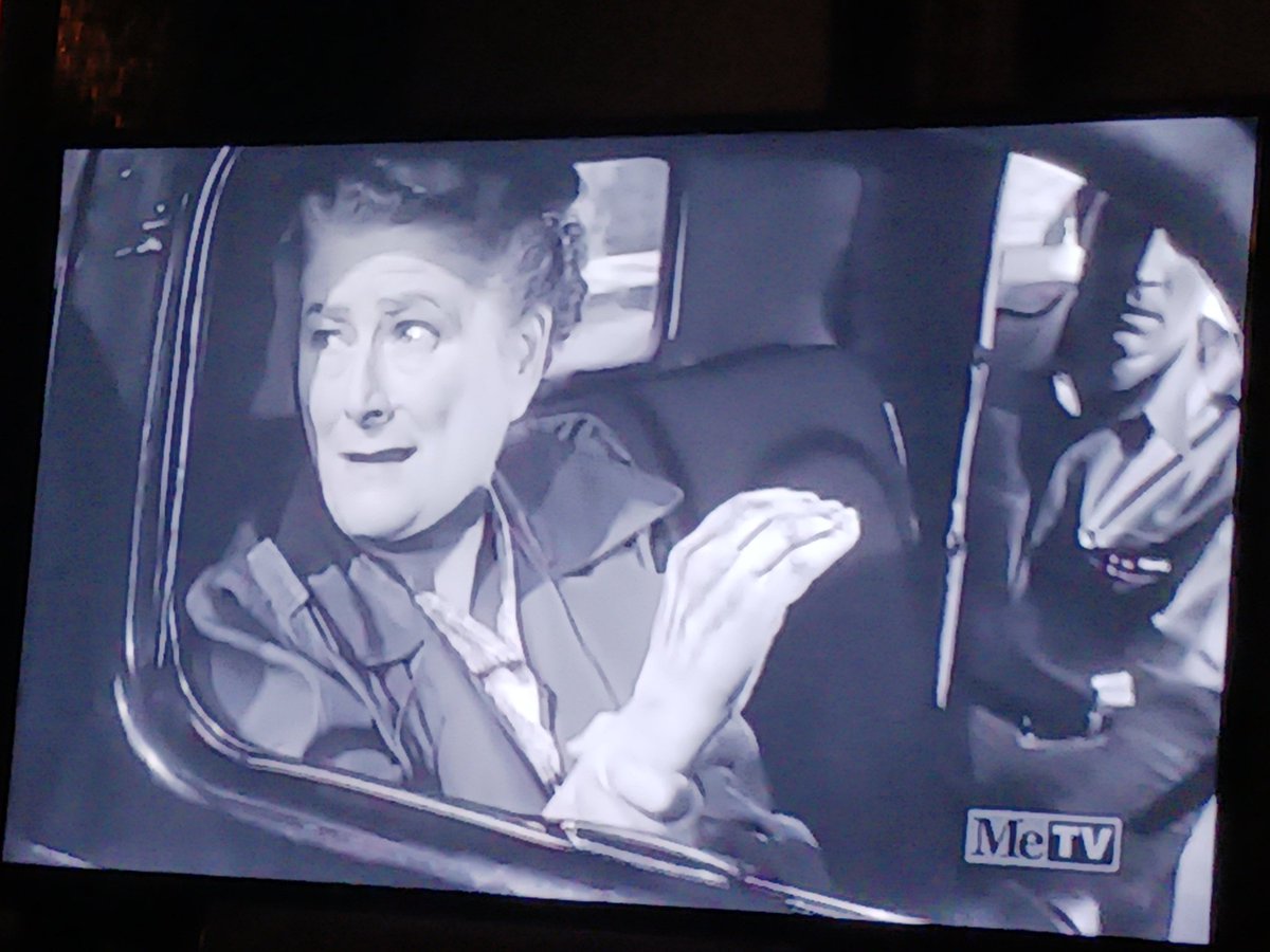 bloodybeautymfx's tweet image. Thats what happens when she gets her hand stuck up her crater. #svengoolie #TheMonolithMonsters