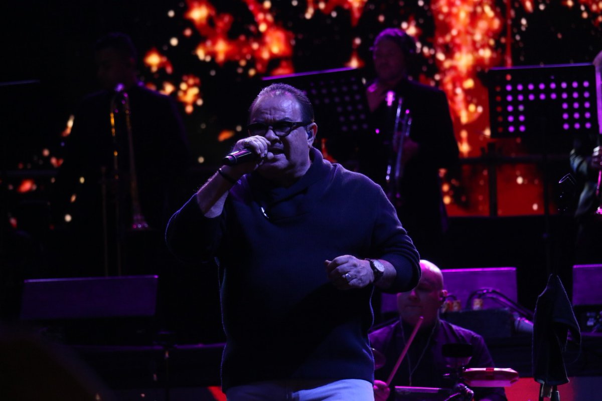 LaudEstereo's tweet photo. #SalsaAlParqueConLAUD | Los bogotanos vivieron una gran presentación del salsero @TonyVegaPr en #SalsaAlparque2022 🎤🕺🪘 https://t.co/WPfFGHIf67