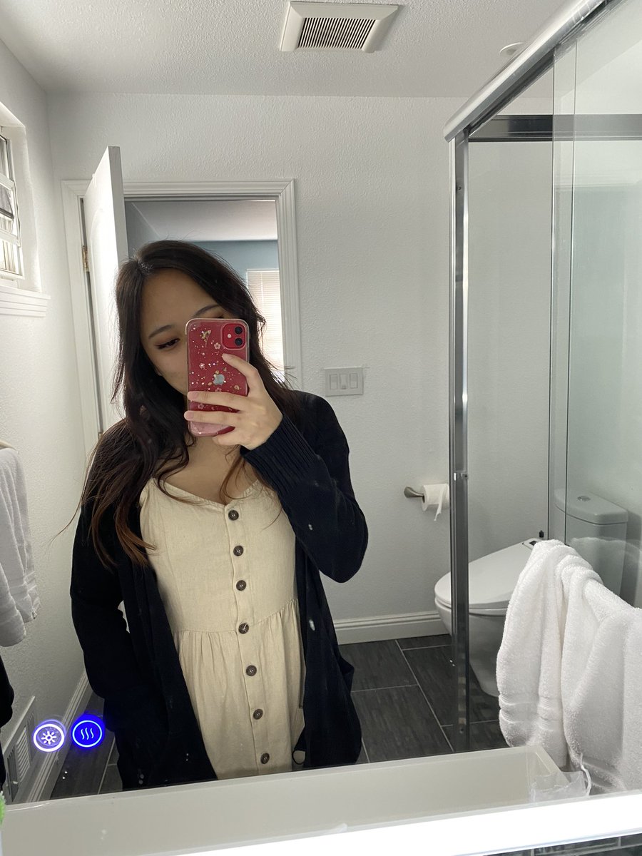breaad2's tweet photo. the bathroom at this Airbnb makes me happy https://t.co/vjTLNCYQro