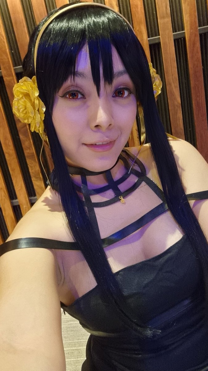 hitomi_locks's tweet photo. Bueno y ahora me dieron mesita porque unos chicos de la zona cosplay no llegaron asi que ando en el auditorio, con mi propio espacio, aquí andaré lo que queda de hoy y mañana en la Ryumicon https://t.co/B5GSM1V1WZ