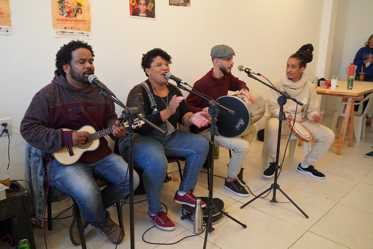 matheuspggomes's tweet photo. INAUGURADO ✊🏽 A Casa de Cultura e Política Resistência foi inaugurada e agora vai servir como um espaço de organização e de resistência política na CB. Está aberta aos movimentos sociais e culturais e vocês verão muitas atividades por aqui daqui pra frente. https://t.co/tZjyJBj2fv