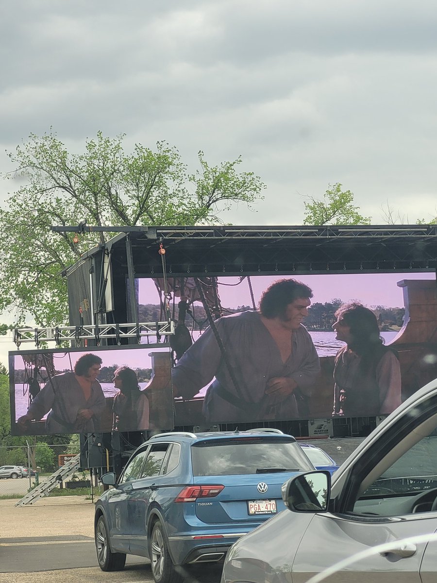 Zeddemore's tweet photo. Cary Elwes and I have been married for 30 years already?! That's pearl I believe. #cubcinema @StolleryKids #sentinelstorage #princessbride #drivein https://t.co/hF6EdvhbYO