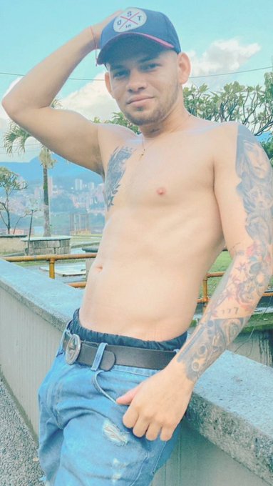 hello hello I hope you are well, I sell exclusive content and hot calls by whatsapp write me at dm thanks<a href="/tag/love"class="tags"><span>#love</span></a><a href="/tag/adultwork"class="tags"><span>#adultwork</span></a><a href="/tag/onlyfans"class="tags"><span>#onlyfans</span></a><a href="/tag/%E5%8F%8D%E5%B7%AE"class="tags"><span>#反差</span></a>