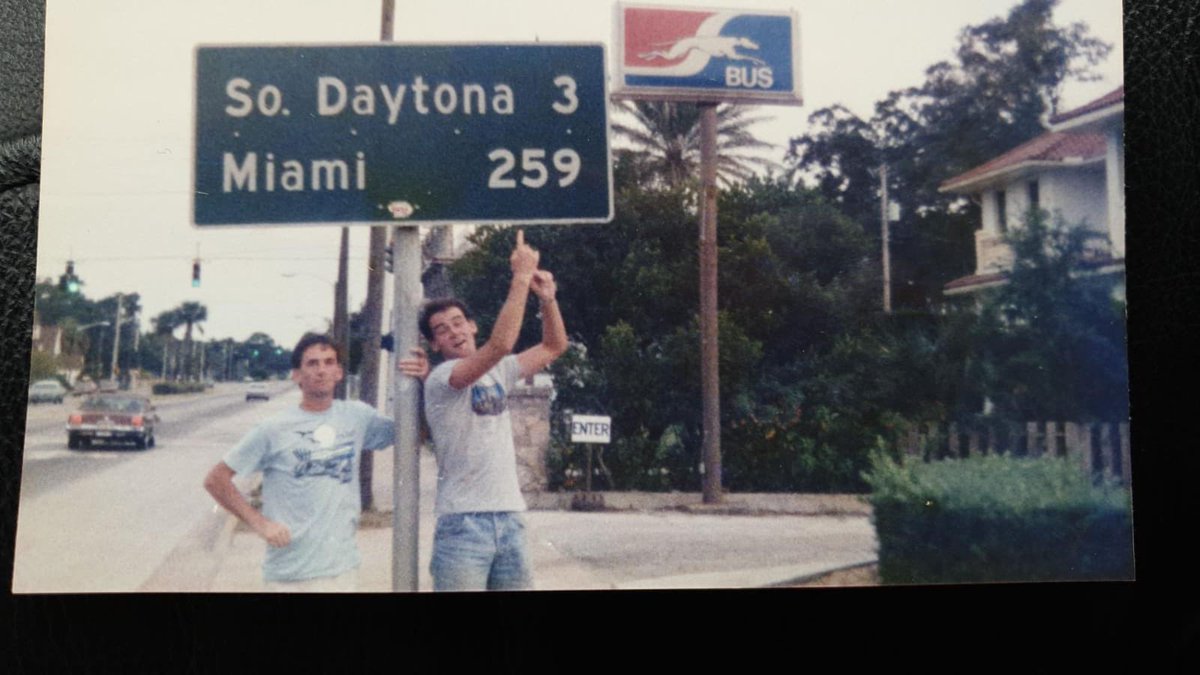 Tomás Fitzgibbon and Mick Crowe in USA. About 8 Fitzgibbons between them ! Probably more ! <a href="/KilleaghGAA/">Killeagh GAA</a> <a href="/GerGerfitz/">Ger Fitzgibbon</a> @crowe_dentist