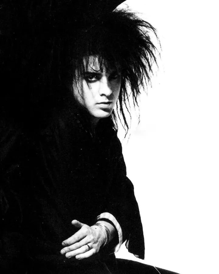 Happy 62nd Birthday to Simon Gallup of The Cure! 