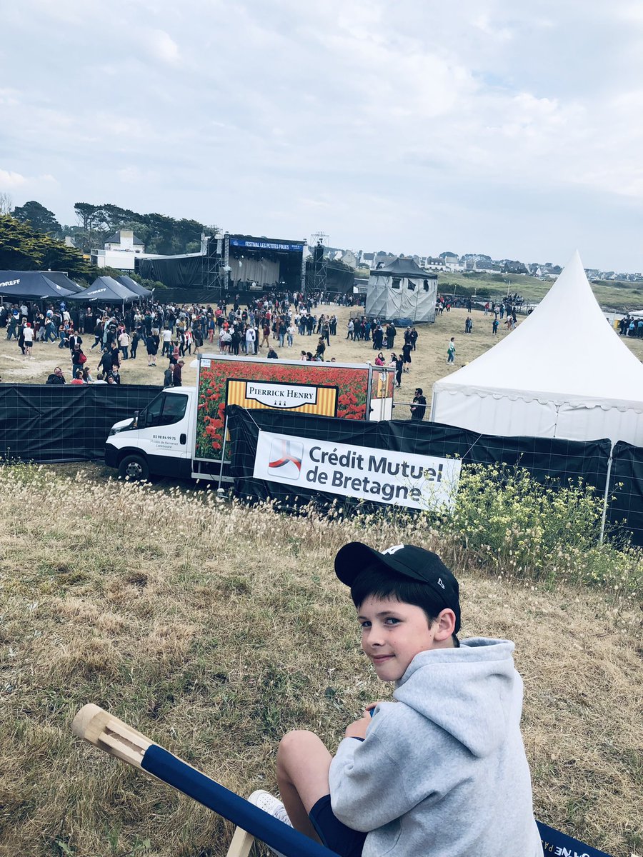 Pas d’âge pour faire des <a href="/PetitesFolies29/">Les Petites Folies</a> 🎼🪕🎻🎷🥁