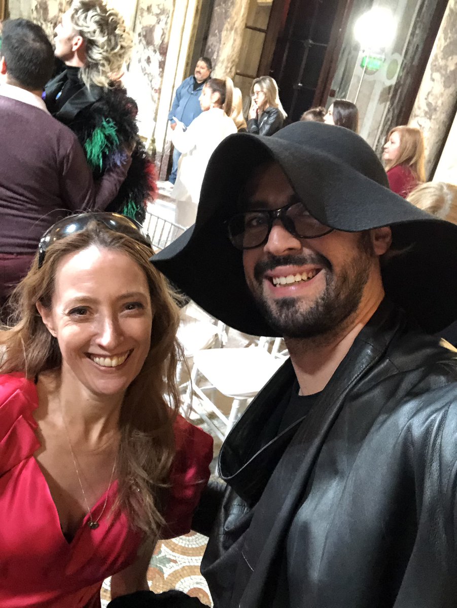 andybad10's tweet photo. ARFAWEEK 2022
@arfashionweek 
@jorgerey_ok 
#PanniMargot 
@santiagoartemis 

#moda #fashion #disenadores #arfaweek https://t.co/yF2QkmQNUx