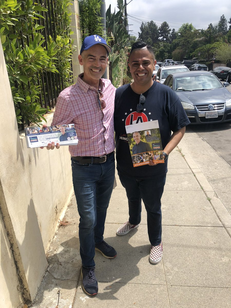 Kicking off #GOTV Weekend with our endorsed Democrats for Los Angeles City Council <a href="/CurrenDPriceJr/">Curren D. Price, Jr.</a> for District 9 and @MitchOFarrell for District 13! Great to be out there rallying and canvassing!

For a complete list of our endorsed candidates, visit lacdp.org/candidates!