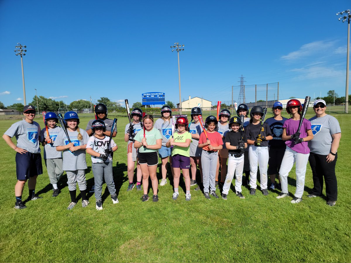 BaseballOntario's tweet photo. #homegrown #clinicsforgirls in @SCMBA_Baseball. Thanks for hosting us! https://t.co/h1C6oIFI4D