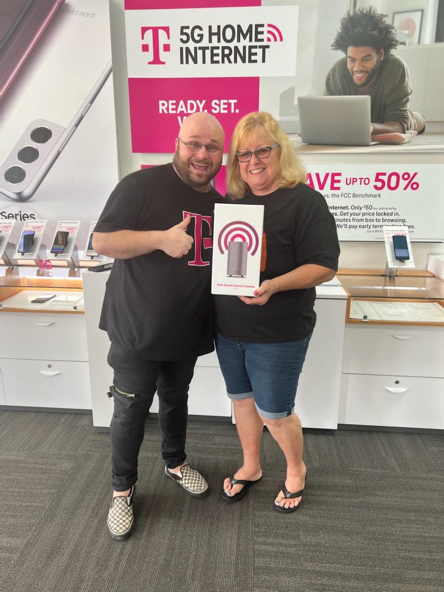 ChappyCLT's tweet photo. Austin from Covington, Virginia made history today setting up the first T-Mobile home internet customer in their store!  We are literally lighting up new areas every day with the hottest product in the wireless industry.  Great job Austin! @Vivt149 @ktownshend88 @moleworld https://t.co/u8TtxB0w7g