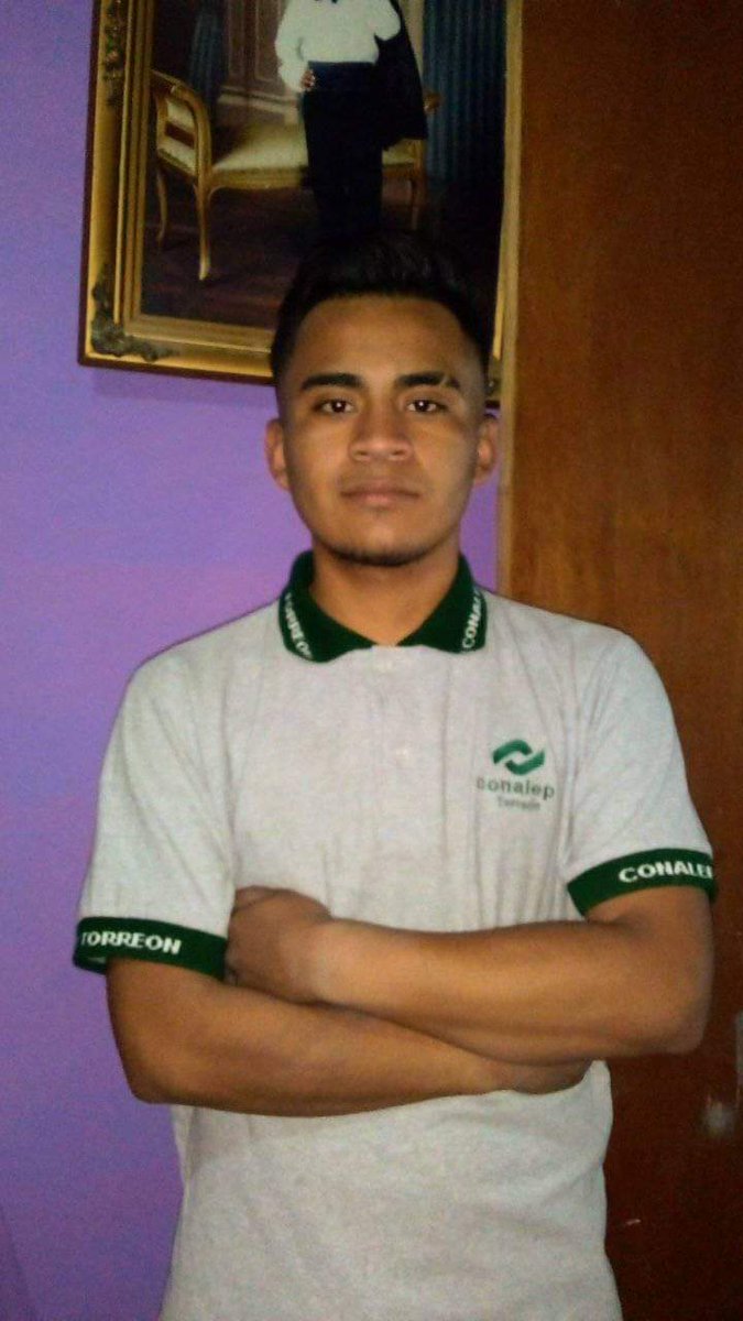 TrcTorreon's tweet photo. Joshua Rangel 19 años
De la colonia Las dalias

Hétero engañado
Rt para más contenido
@trc https://t.co/klJkRUeEXY