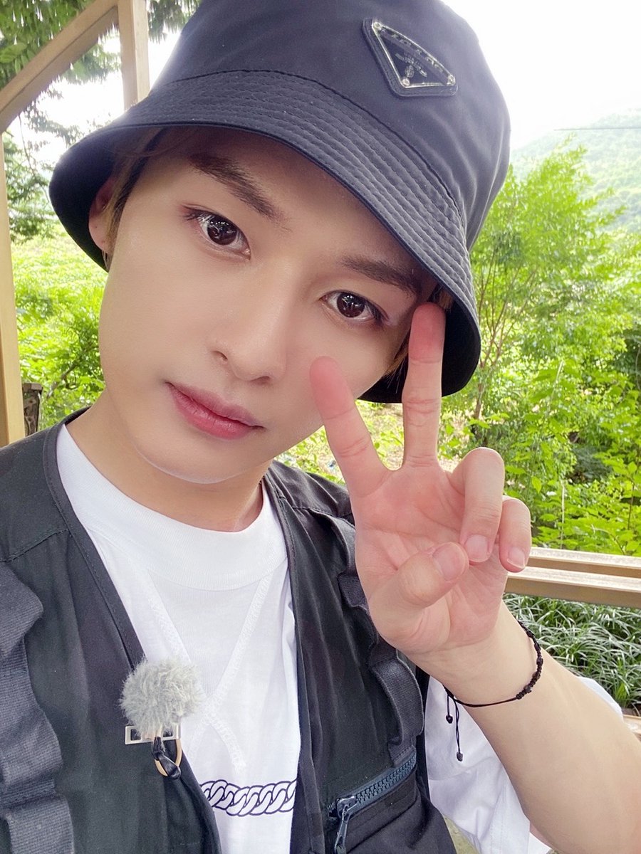 Maybe hice una parada antes de que me llegara la #𝚎ternal𝚊rt🎨 pero no daré spoilers ahorita que lo importante es que me voy a ver the #𝑓airy·o𝔣·憶🏹, pues sólo por eso salí de mi cuevita bc I #𝚜ee𝚑alfaxa🚲 y lo presumo en la nave. ¡Éxitos! 🫶🏻 

𝔅unny si𝐳e ♡ #CASPER🐰