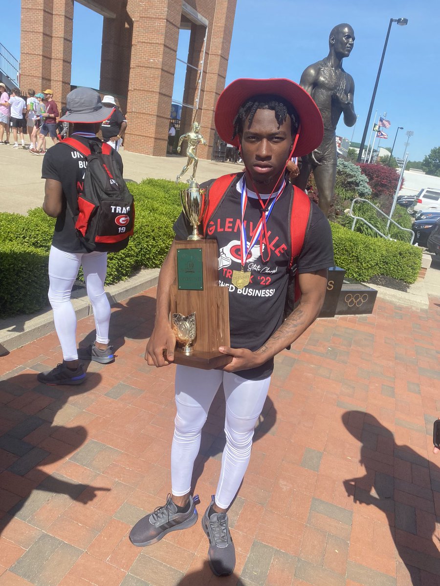 MiliqueHH's tweet photo. 2022 Division II state champs✅ 200m-21.55 https://t.co/d875vb7Pop
