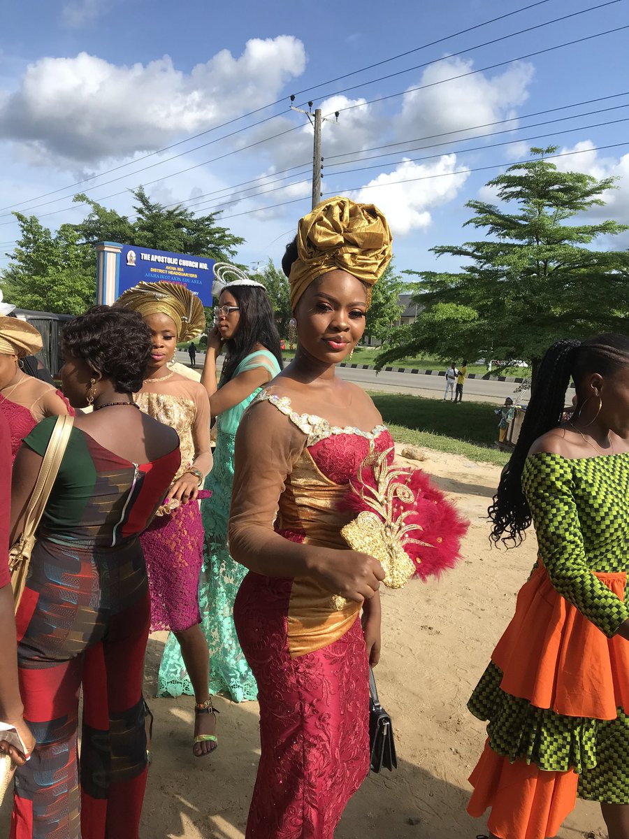 rhaw_gold's tweet photo. Saturdays are for weddings
Congratulations Beatrice darling
Your home is blessed
#Wizkidfc https://t.co/SBFs0rRjTa