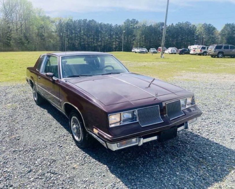 Super70sSports's tweet image. Experience American automotive luxury at perhaps its goddamn finest in a car that says “I may be active in the local drug trade or a high school vice principal so either way you can back the fuck off.”

👉 super70ssportsstore.com