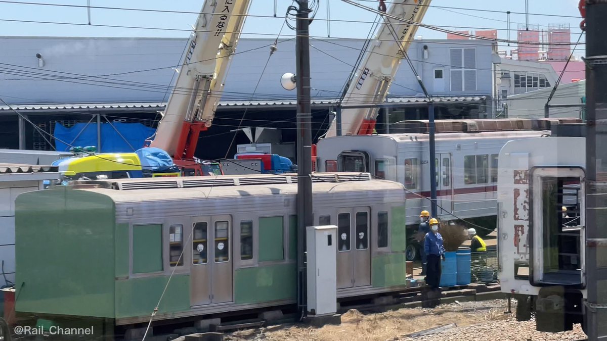 Rail_Channel's tweet photo. 2022.6.4の #北館林
26803号車と25854号車 搬出作業
#20000系 #21803F #20050型 #21854F #アルピコ交通 #20100形 #100系 #104F #スペーシア #8000系 #8563F https://t.co/kaUvdYofp0