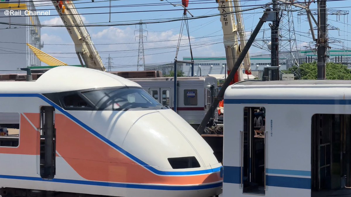 Rail_Channel's tweet photo. 2022.6.4の #北館林
26803号車と25854号車 搬出作業
#20000系 #21803F #20050型 #21854F #アルピコ交通 #20100形 #100系 #104F #スペーシア #8000系 #8563F https://t.co/kaUvdYofp0