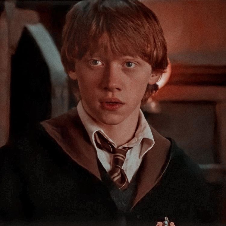 sweetcreaturep_'s tweet photo. 1.Ron Weasley 💫 https://t.co/iW8nYamHhe