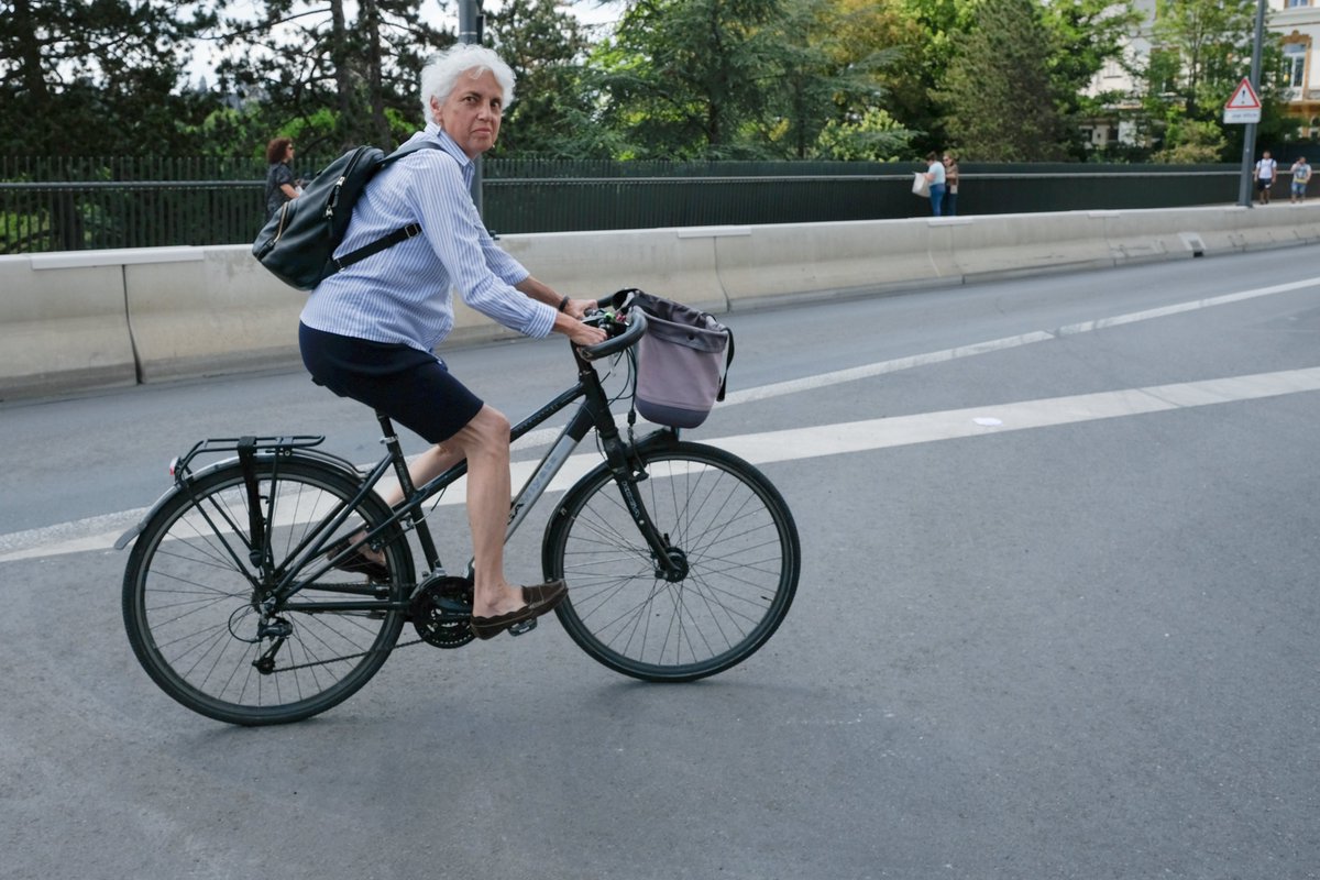 SprocketrocketN's tweet photo. Velosmanif 2022 @ProVelo_lu #velosmanif2022 #velosmanif22 #velosmanif #safecyclingnow #paintisnotinfrastructure #cyclingprotest #cyclingdiversity https://t.co/msoGtwjj0E
