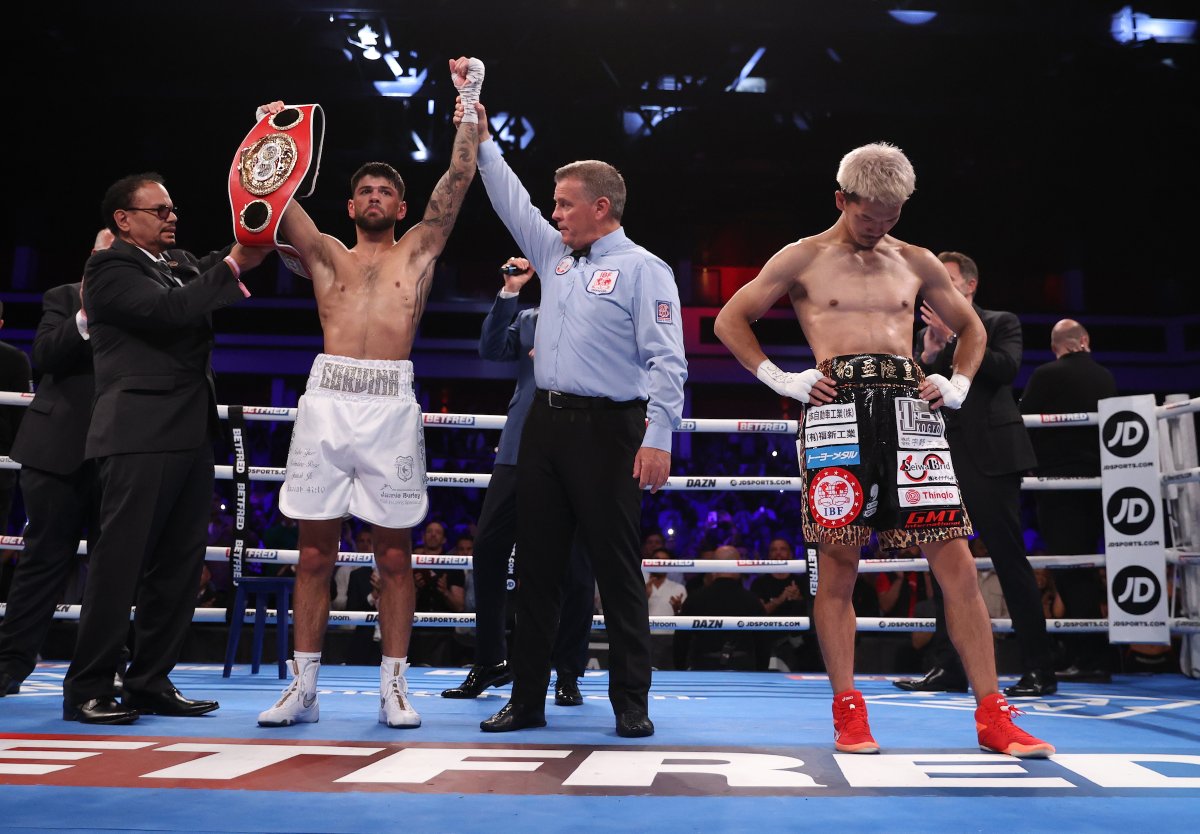 DAZNBoxing's tweet photo. 🗣 'Lights Out, It's Over'

#OgawaCordina https://t.co/rqU4viCFd0