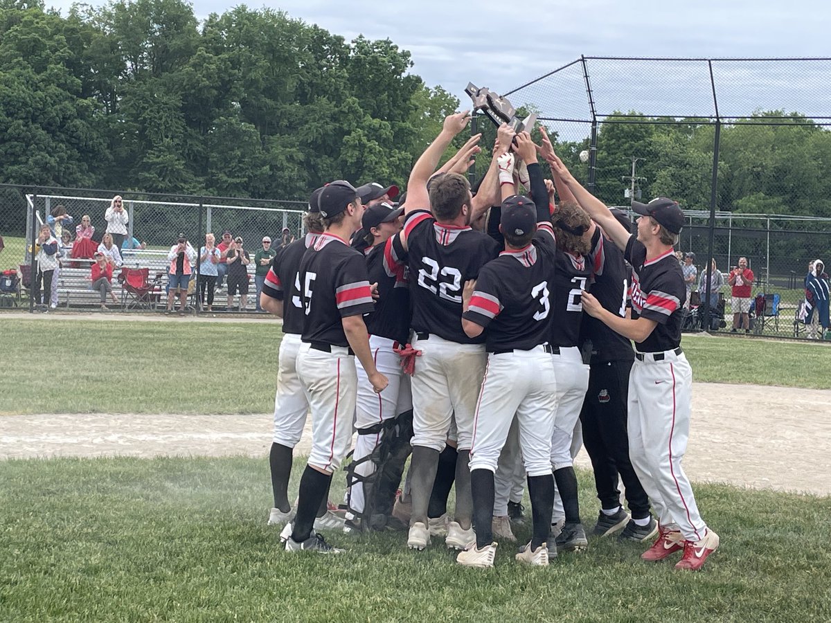 VHSDawgs's tweet photo. Baseball District Champions.  #BulldogsUnited https://t.co/04dEnU8D2l