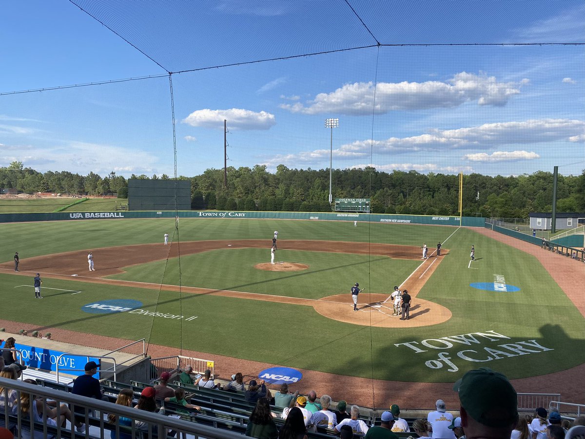 ProfBirdsell's tweet photo. Live stream here https://t.co/5yT16ed6Hg

LET 'EM HEAR YOU LOMA!

RT @PLNUSeaLions: We’re underway at the NCAA DII World Series. GO SEA LIONS! #D2BSB #D2CWS https://t.co/PXluvm9mKG