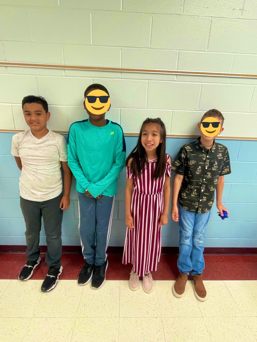 LeeAnna_2013's tweet image. ✌️out 5th grade, hello middle school! 

A beautiful promotion ceremony for a great group of kiddos! Hardest part of teaching is when they grow up &amp;amp; have to leave us! So excited to see what the further holds for each of them.⭐️🥹♥️

@NISDRabaES #LifeInALE