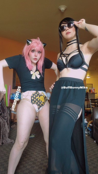 Taking my daughter to the pool https://t.co/2E4tpm2Z2m